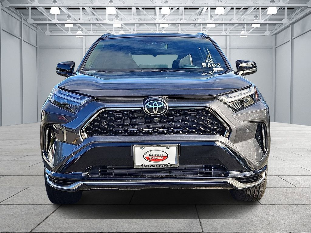 Thumbnail: 2025 Toyota RAV4 - 2