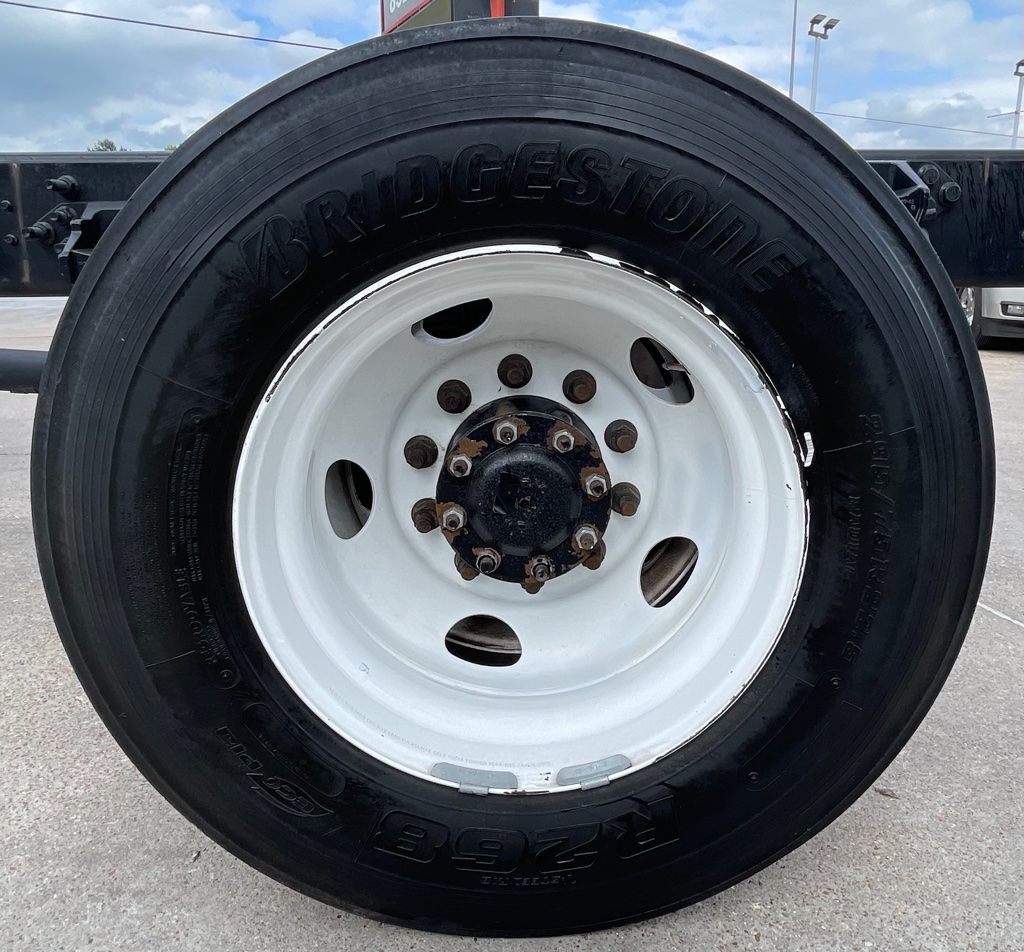 2018 Ford F-750SD Base White at Sterling McCall Nissan