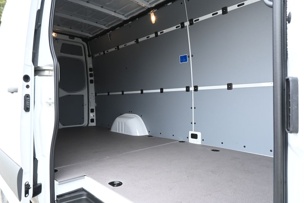 Thumbnail: 2026 Mercedes-Benz Sprinter - 32
