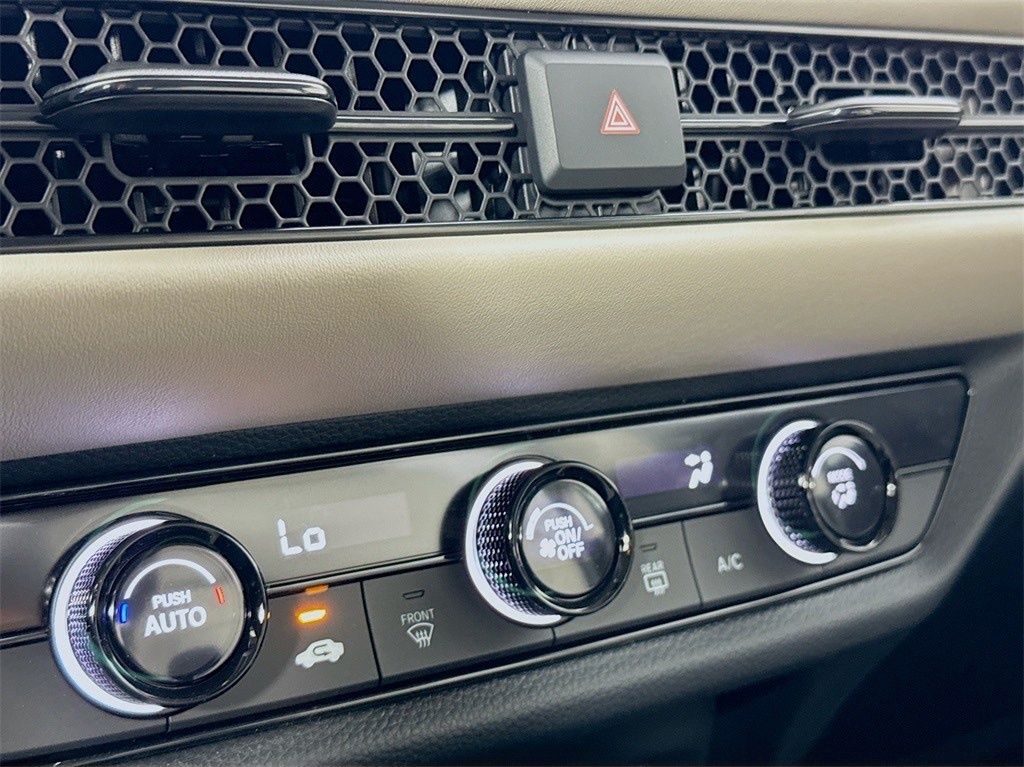 2025 Honda HR-V LX photo