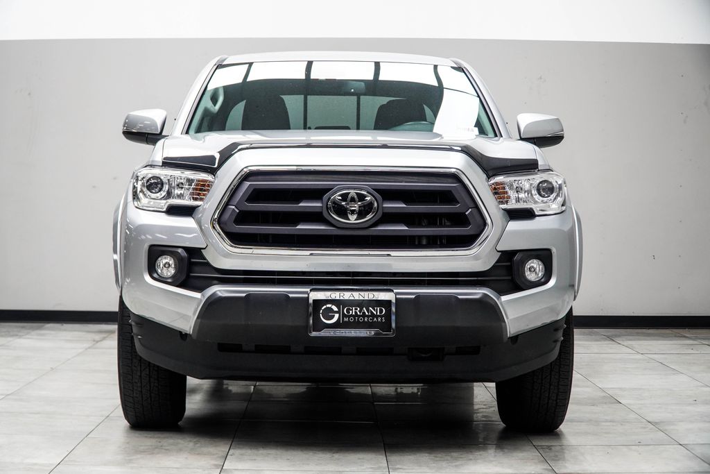 View vehicle photo 7