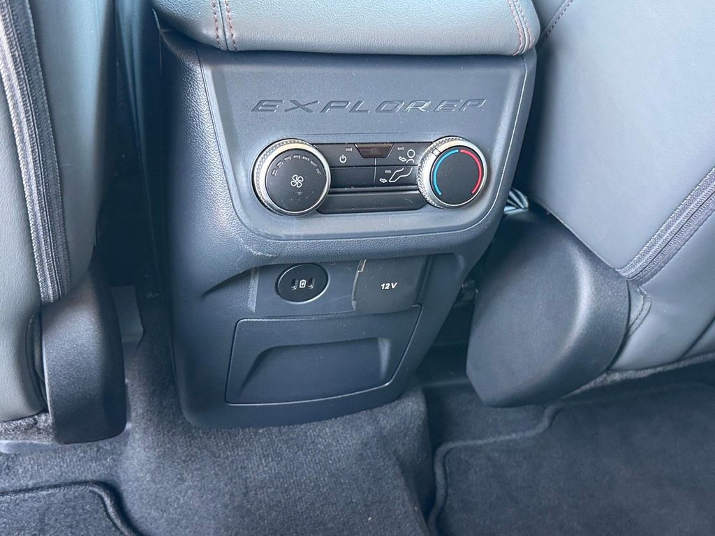 New 2026 Agate Black Metallic Ford Active image 12