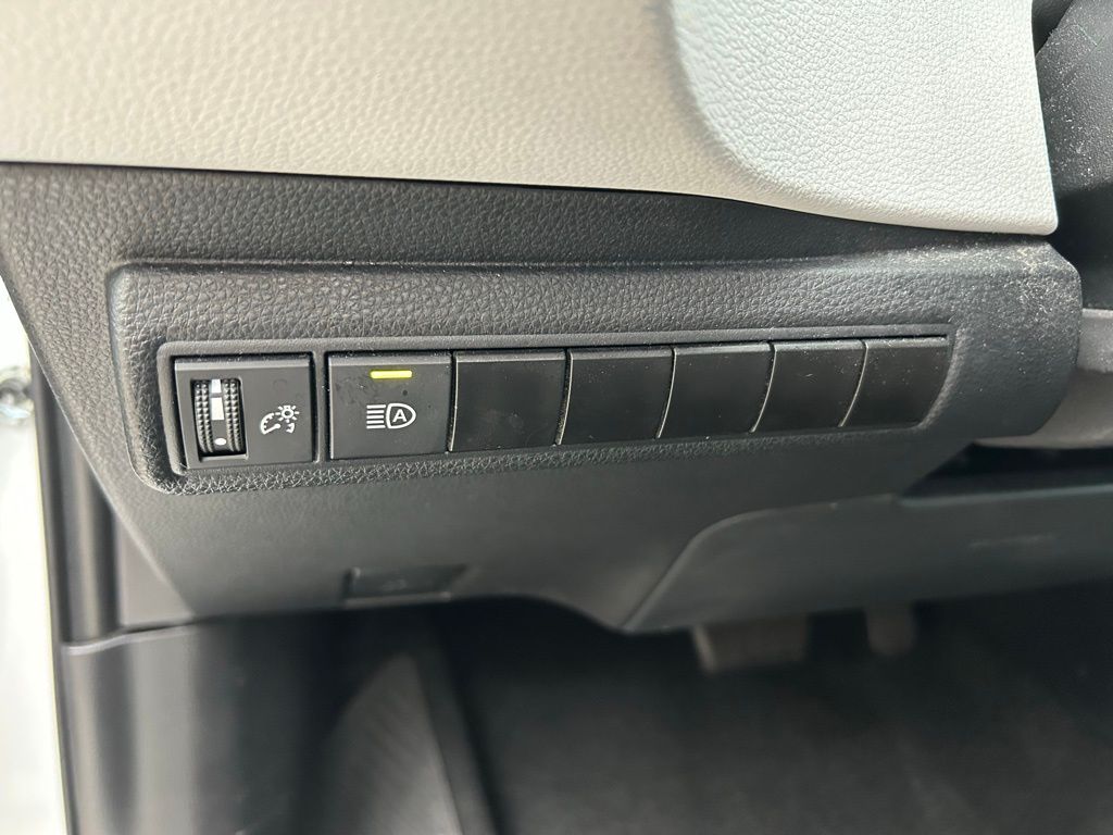 Thumbnail: 2024 Toyota Corolla - 17