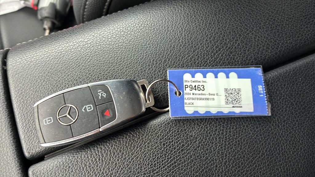 used 2024 Mercedes-Benz GLE car, priced at $43,950