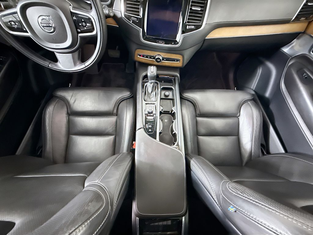 Thumbnail: 2017 Volvo XC90 - 16