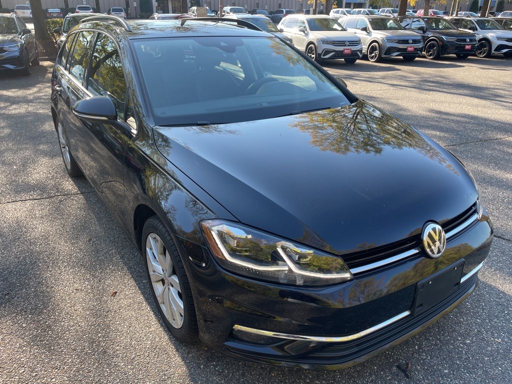 2019 Volkswagen Golf SportWagen SE 19