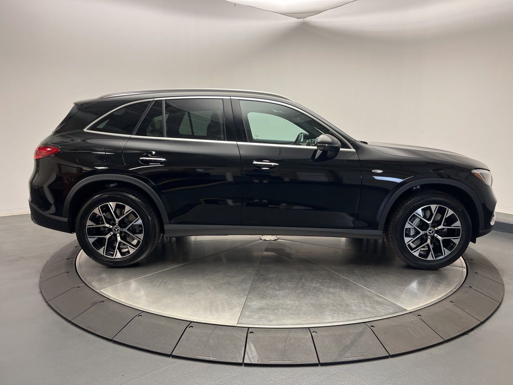 Thumbnail: 2025 Mercedes-Benz GLC - 8