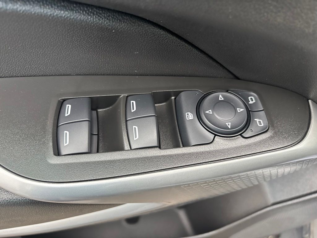 Used 2024 Chevrolet Trax SUV