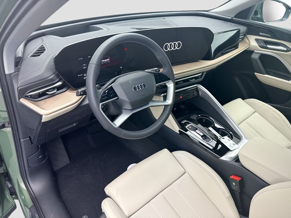 Thumbnail: 2025 Audi Q5 - 9