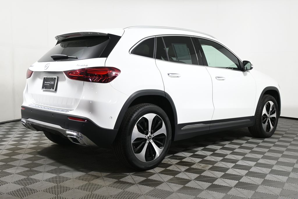 2025 Mercedes-Benz GLA 250 4MATIC 7