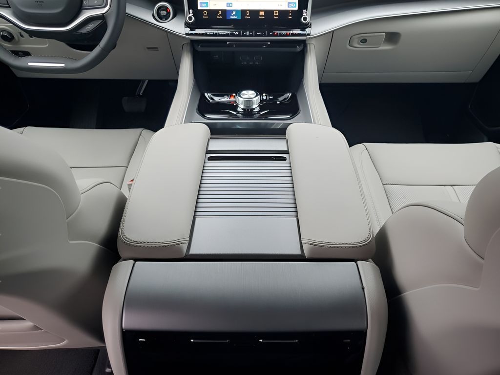 New 2026 White Jeep  image 23