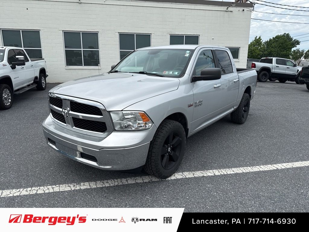 Bright Silver Metallic Clearcoat 2017 RAM 1500 Pickup Truck Four-Wheel Drive 8-Speed Automatic