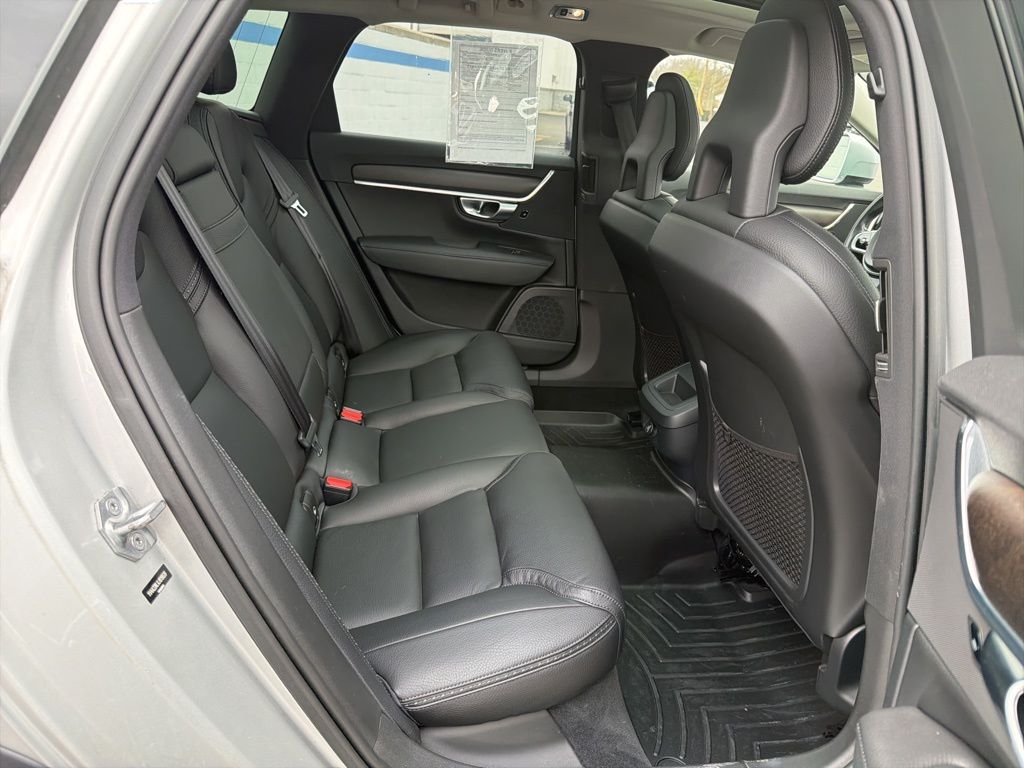 Thumbnail: 2018 Volvo S90 - 23