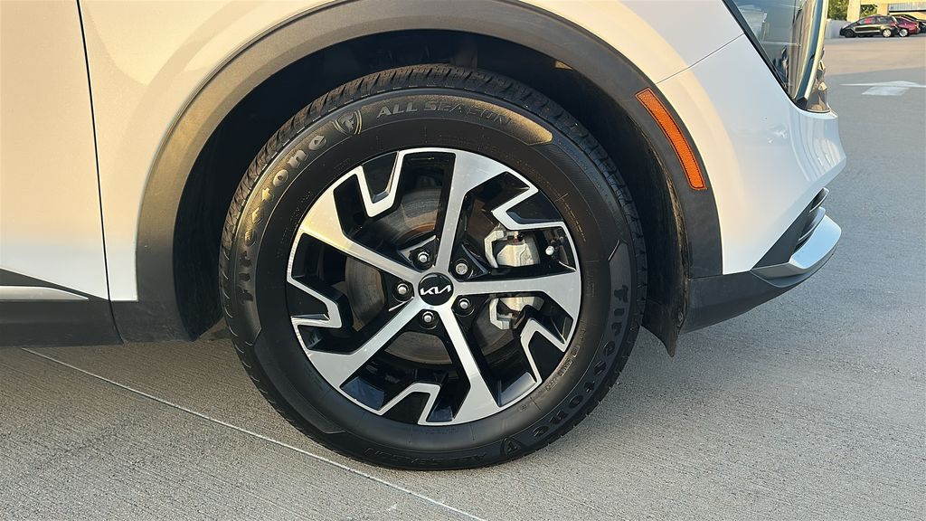 2023 Kia Sportage EX White at Community Kia