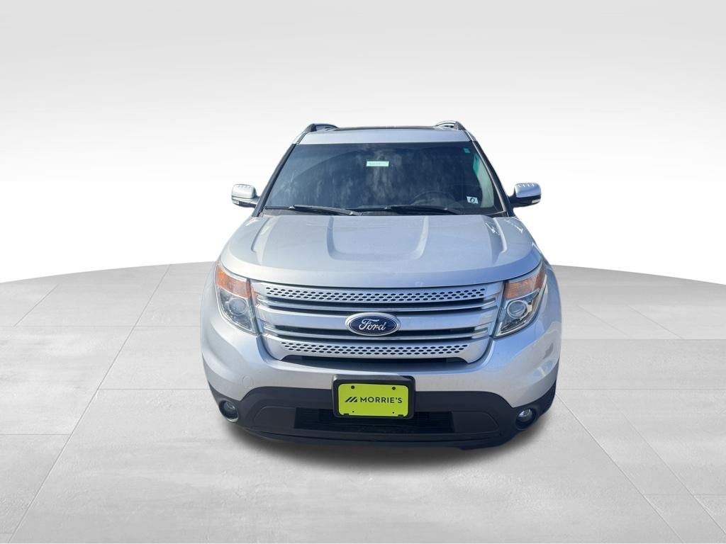 Used 2014 Silver Ford Limited image 2
