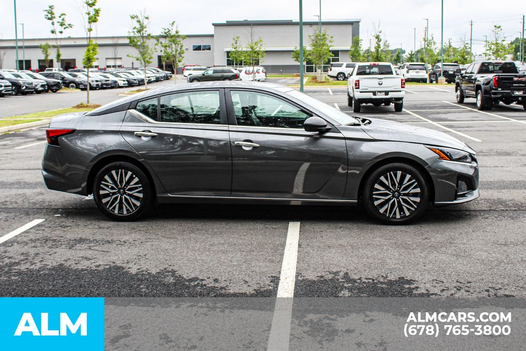 Used 2025 Gray Nissan 2.5 SV image 8