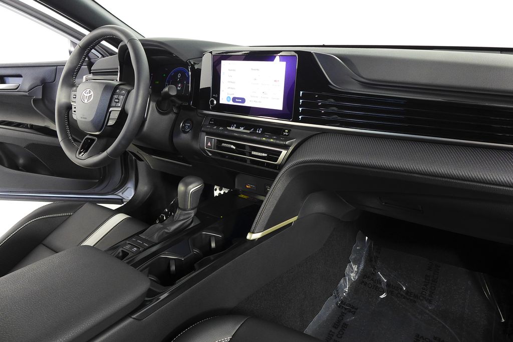 Thumbnail: 2025 Toyota Camry - 13
