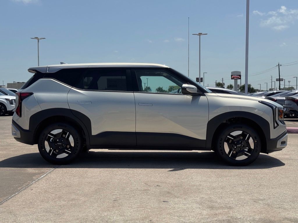 2027 Kia Seltos LX Silver at DeMontrond Gulf Freeway