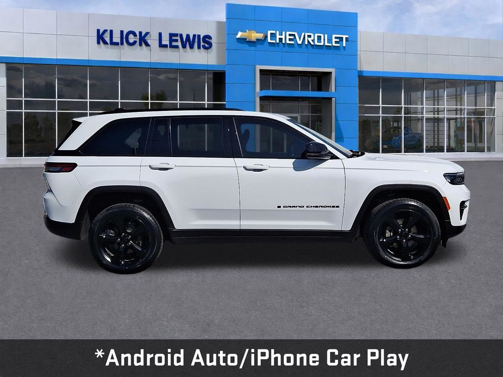 2023 Jeep Grand Cherokee Altitude X White/off-white at Carlisle Cadillac Buick GMC