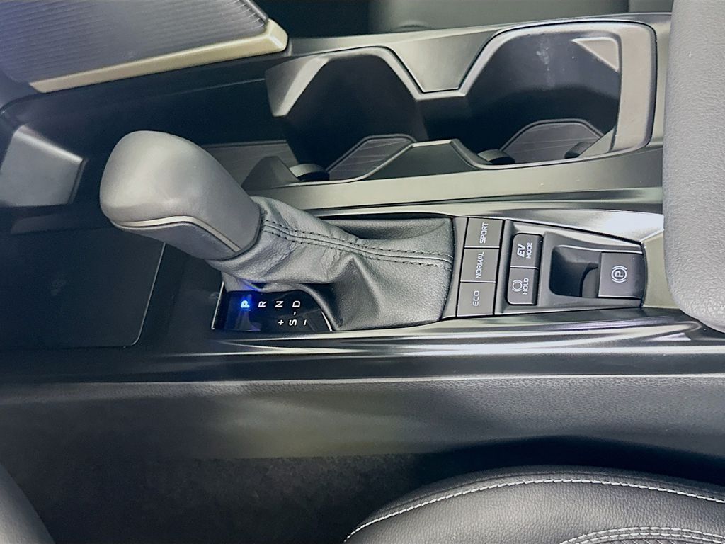 Thumbnail: 2025 Toyota Camry - 17