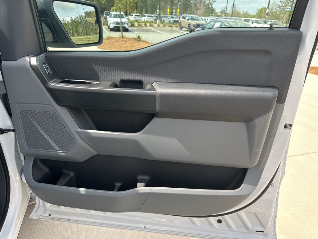 2023 Oxford White Ford F-150 XL RWD Truck