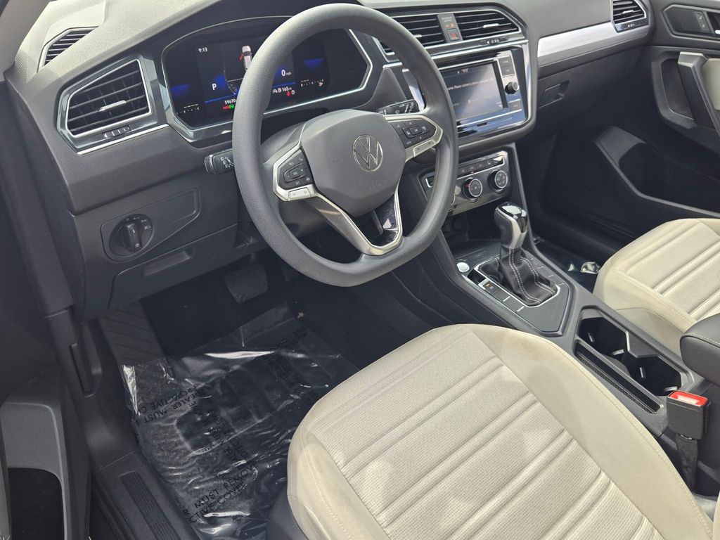 2022 Volkswagen Tiguan - $15,200