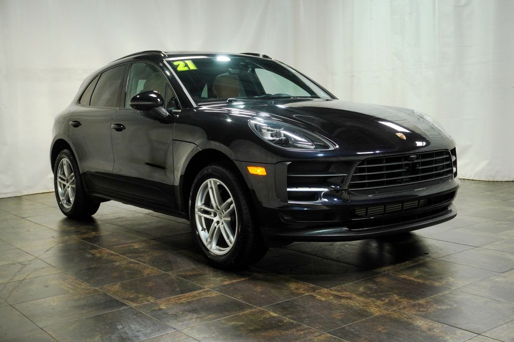 2021 Porsche Macan Base