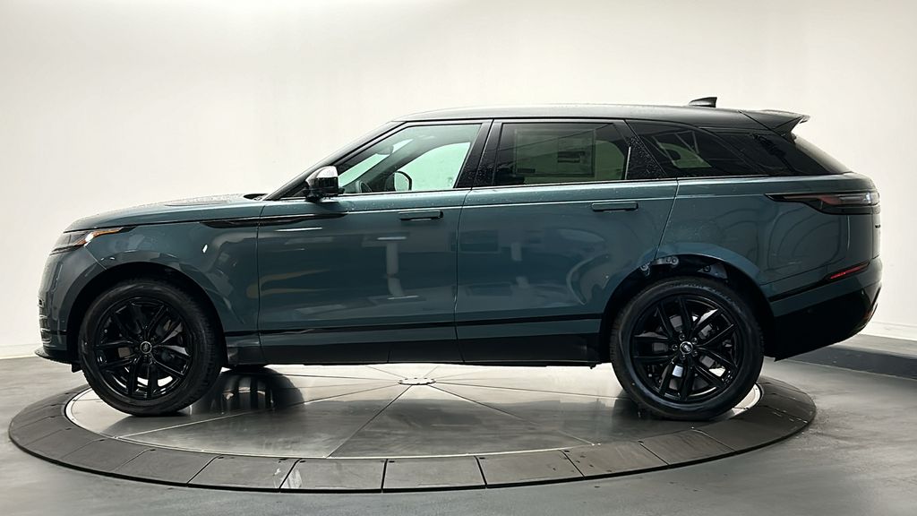 2026 Land Rover Range Rover Velar Dynamic SE 2