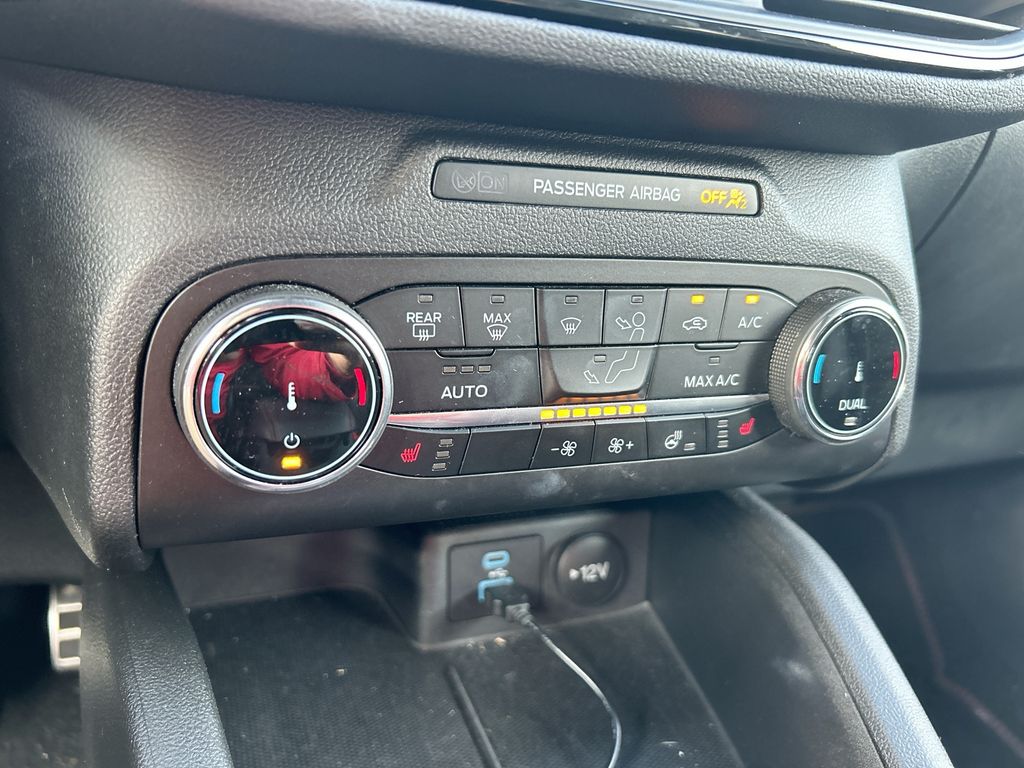 Thumbnail: 2023 Ford Escape - 24