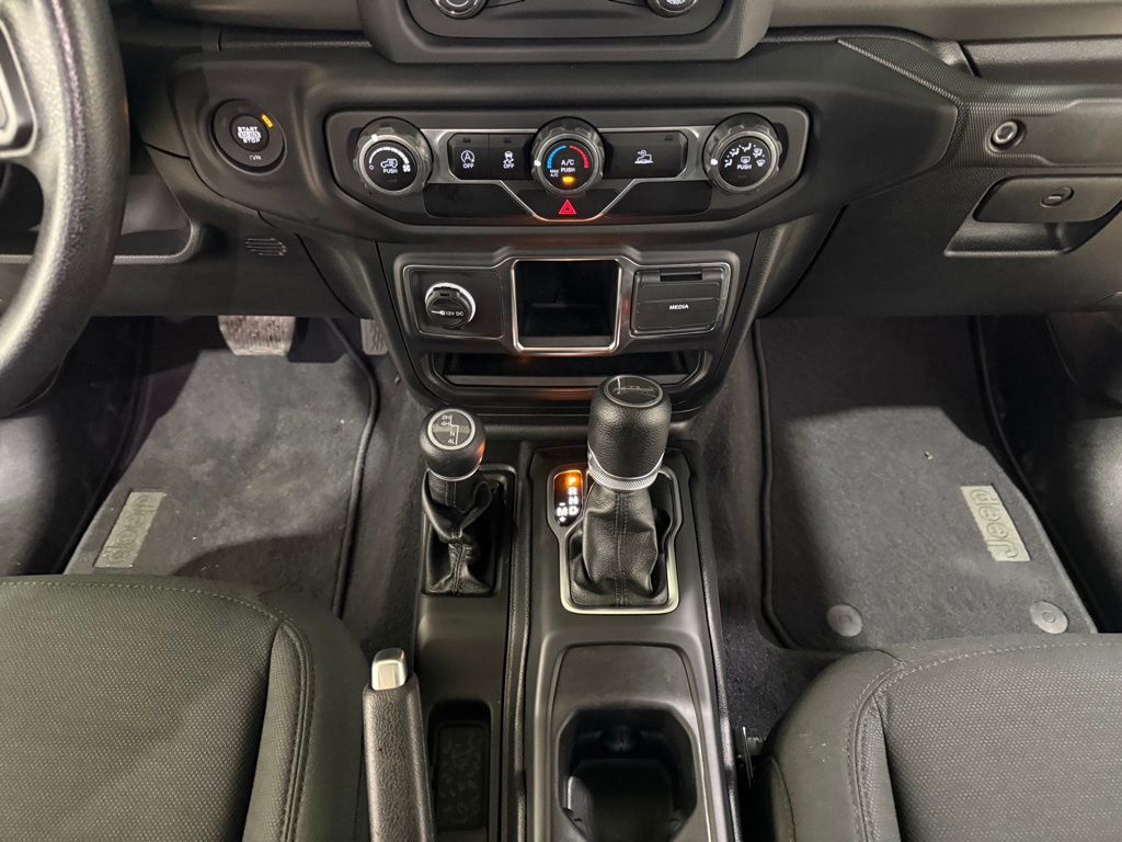2021 Jeep Gladiator Sport
