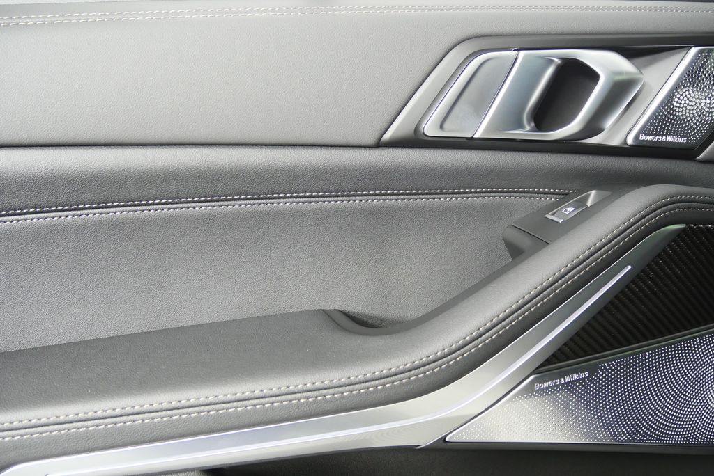 Thumbnail: 2026 BMW X5 - 15