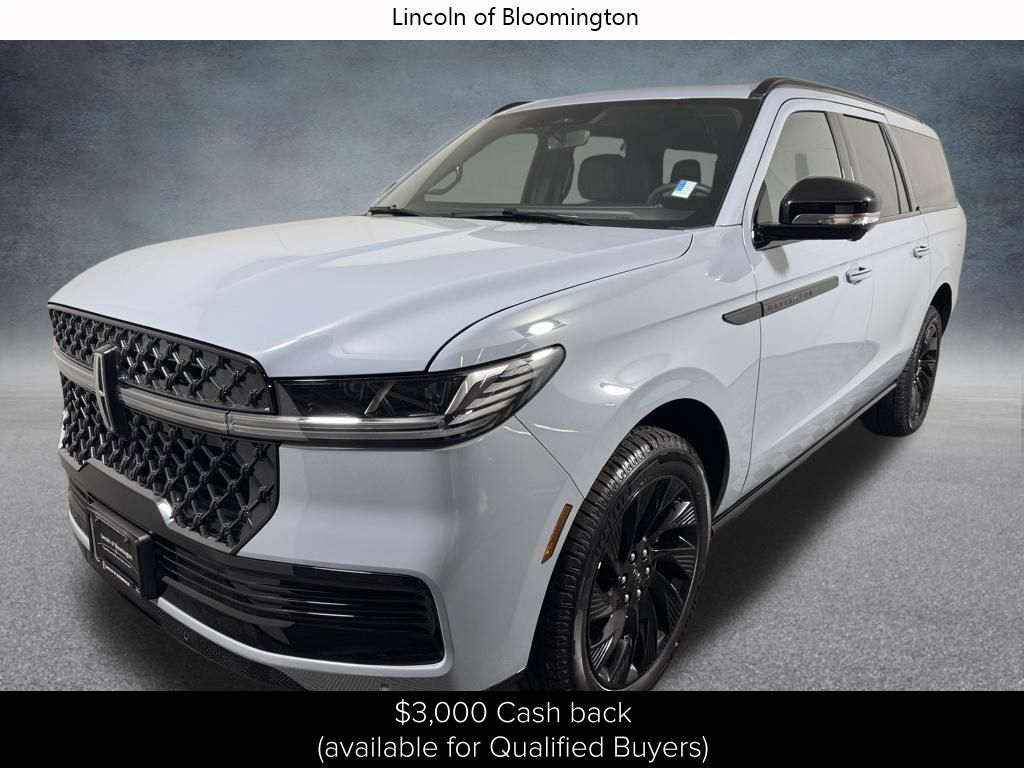 Gray Mist Metallic Tri-Coat 2026 Lincoln Navigator SUV / Crossover Four-Wheel Drive Automatic