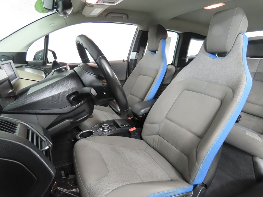 Thumbnail: 2019 BMW i3 - 31