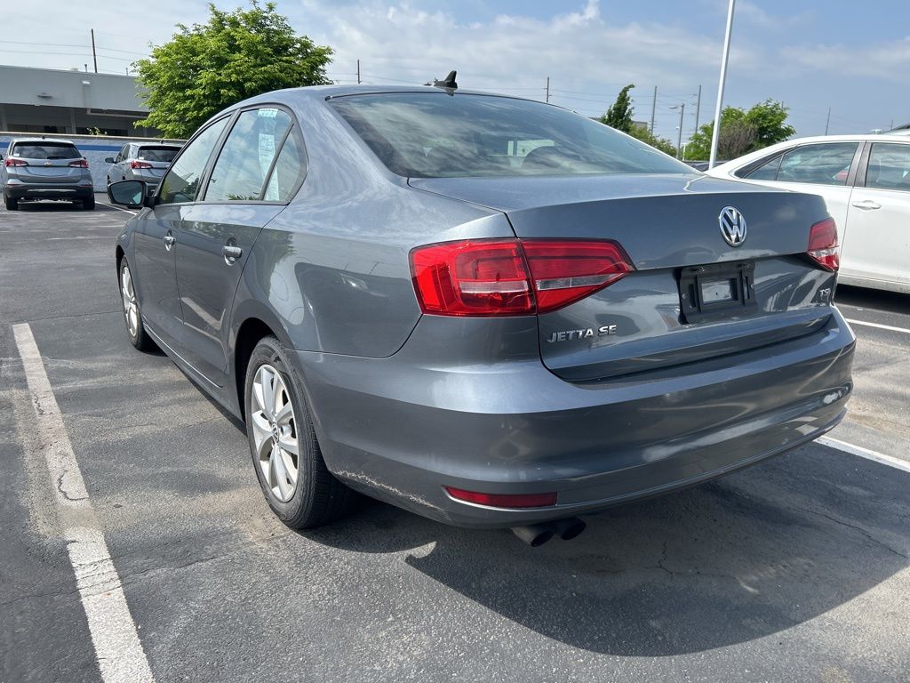 2015 Volkswagen Jetta SE 2