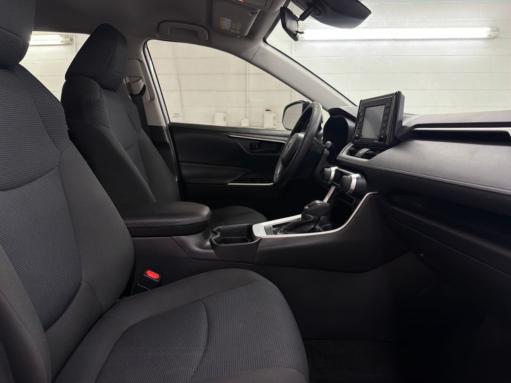 Certified Used 2020 Silver Toyota LE image 28