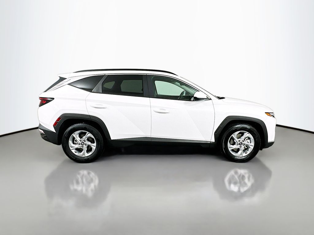 Thumbnail: 2024 Hyundai Tucson - 4