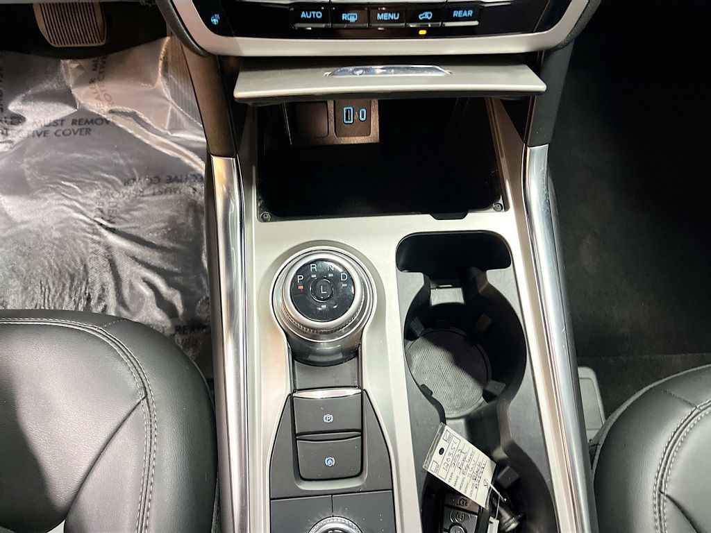 Used 2023 Black Metallic Ford XLT image 17
