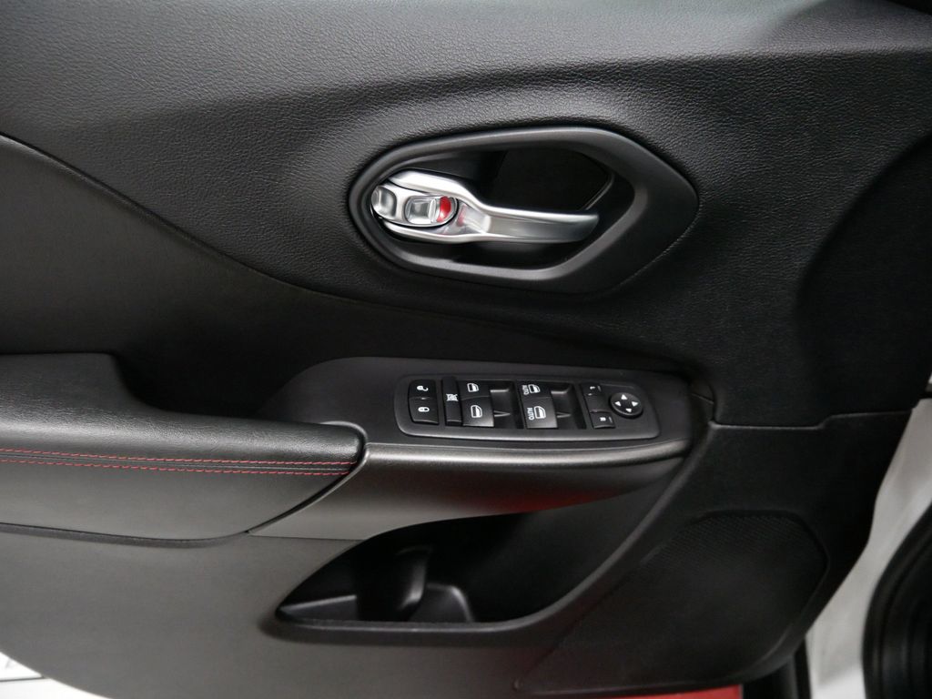 2025 Toyota Tundra Limited - Photo 46