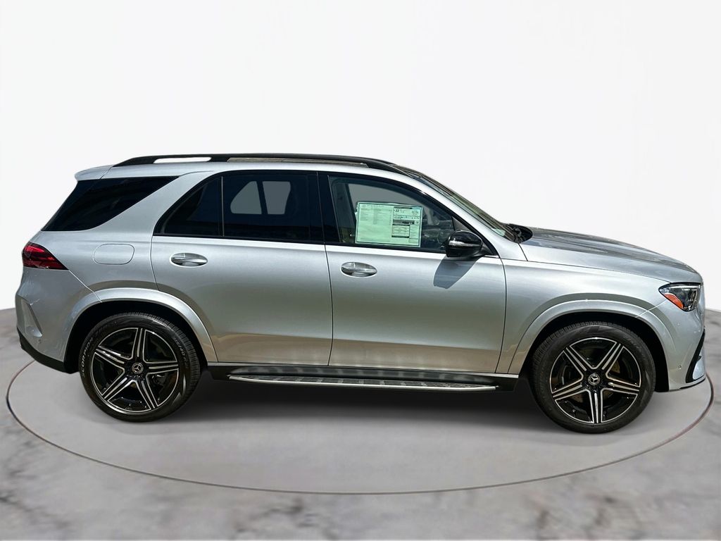 Thumbnail: 2026 Mercedes-Benz GLE - 4
