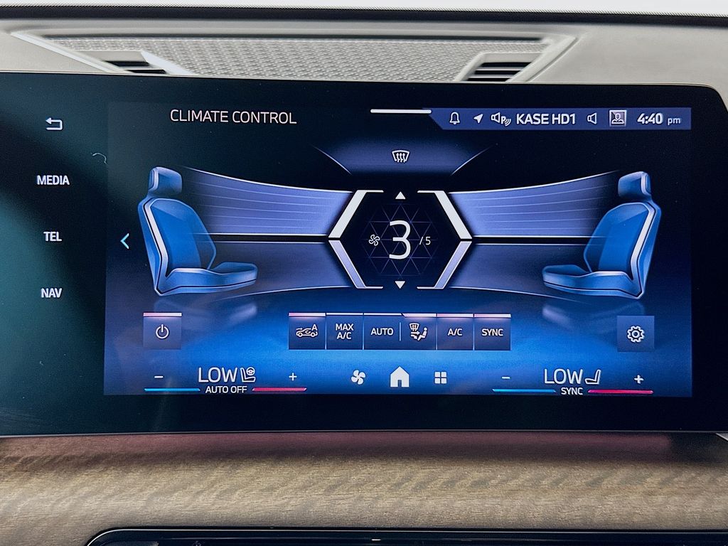 Thumbnail: 2025 BMW X1 - 15