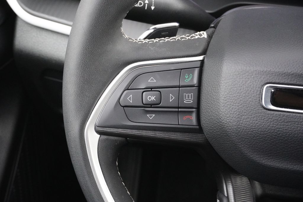 Used Car 2025 Jeep Grand Cherokee  Laredo X For Sale Under $35,000 In Weatherford, Texas