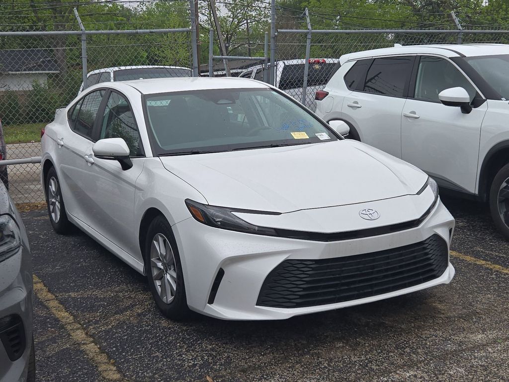 Ice Cap 2025 Toyota Camry LE FWD Sedan Front-Wheel Drive Continuously Variable Transmission