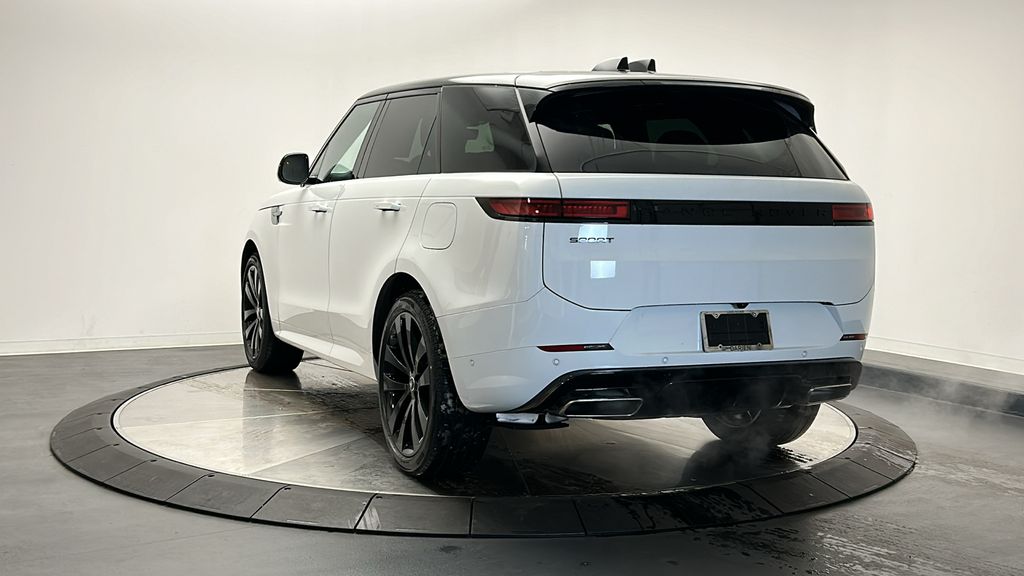 2025 Land Rover Range Rover Sport  3