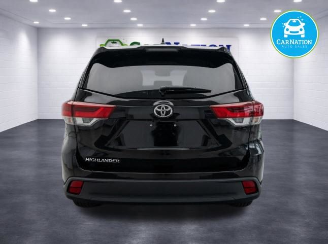2017 Toyota Highlander XLE - Image 5