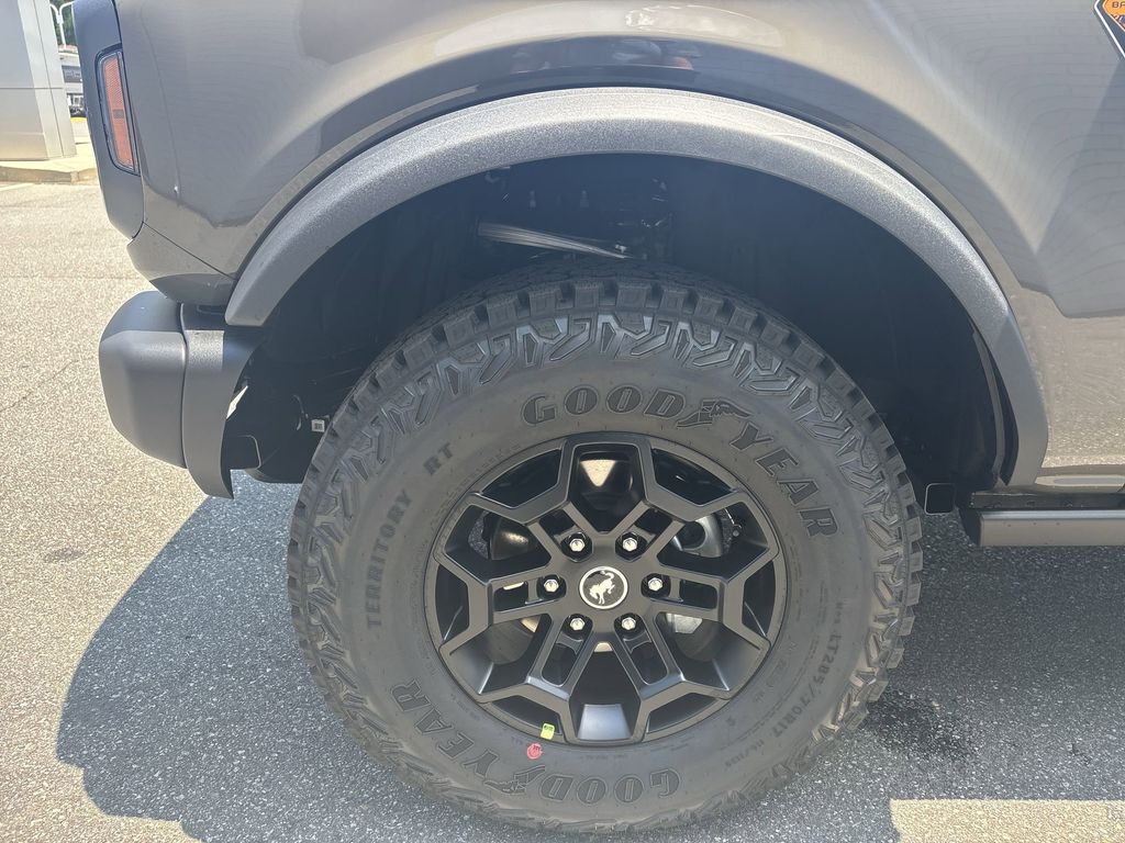 New 2026 Marsh Gray Ford Badlands® image 18