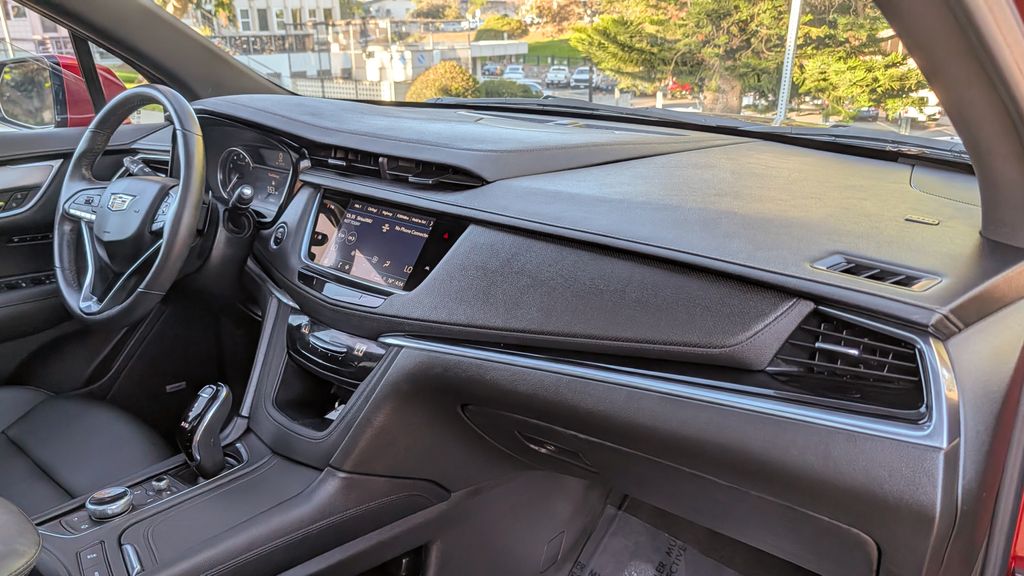 Used 2024 Cadillac XT6 Luxury 4D Sport Utility