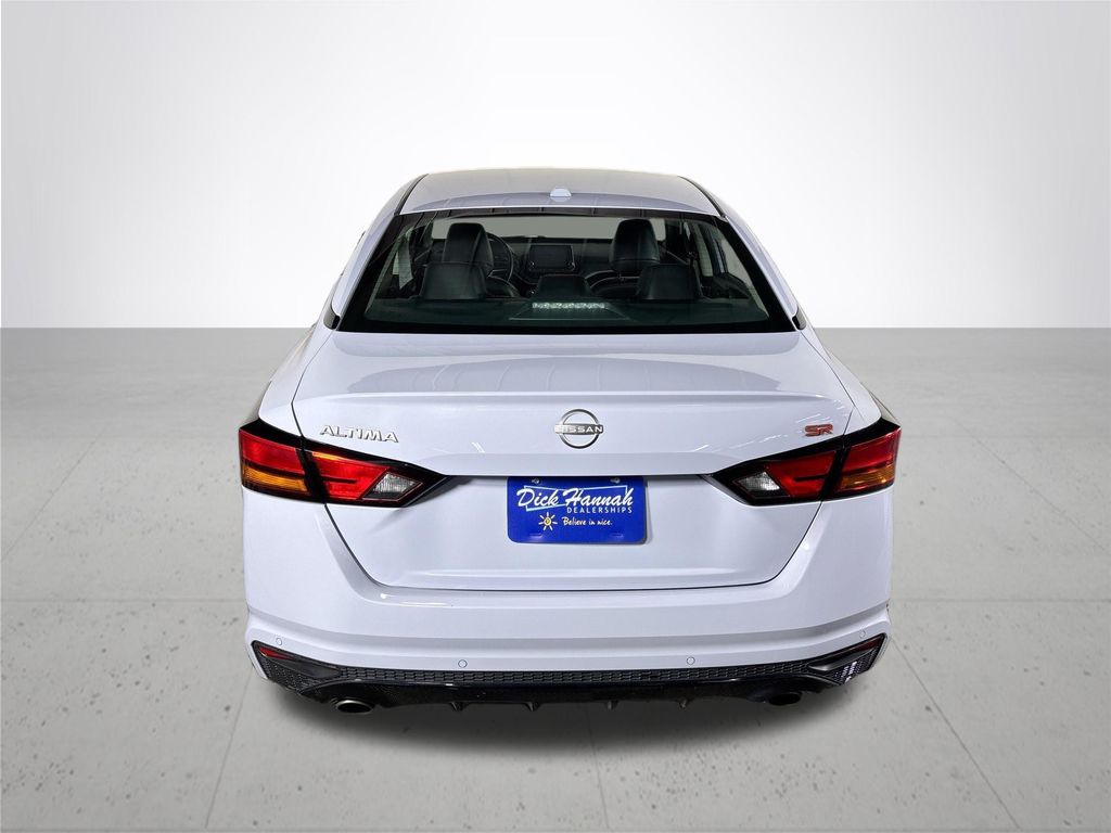 2025 Nissan Altima 2.5 SR