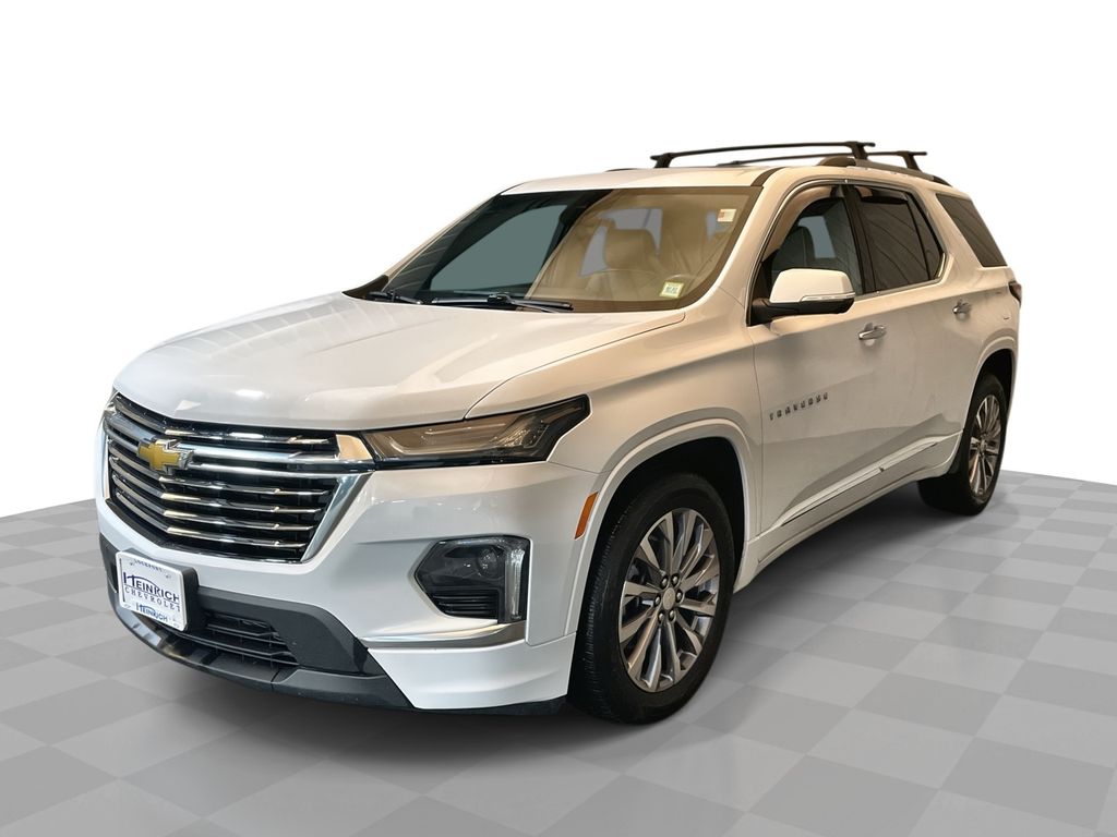 Summit White 2023 Chevrolet Traverse SUV / Crossover Four-Wheel Drive 9-Speed Automatic