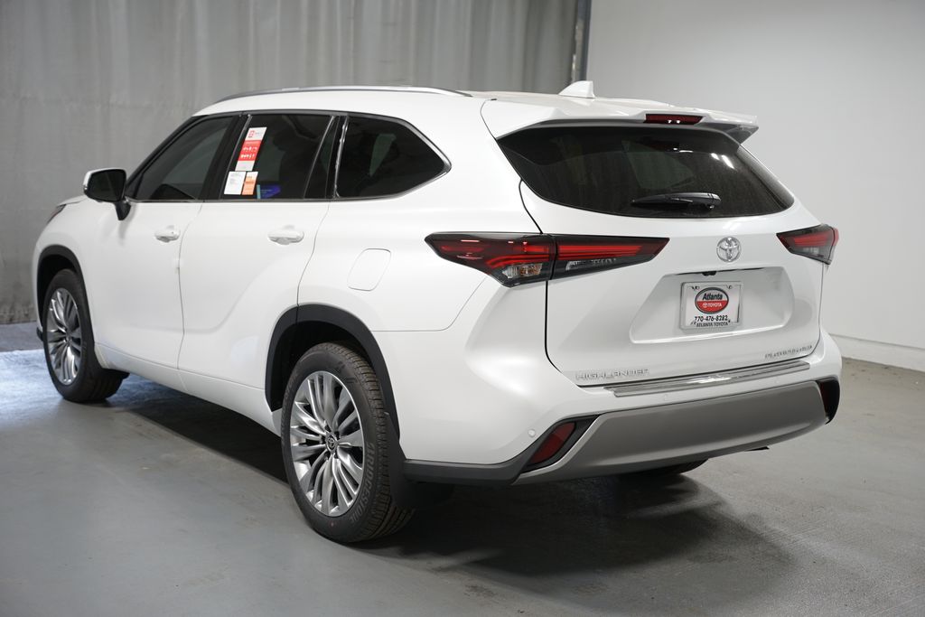 Thumbnail: 2026 Toyota Highlander - 6