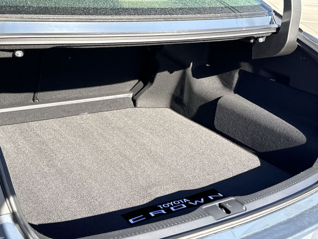 Thumbnail: 2025 Toyota Crown - 13